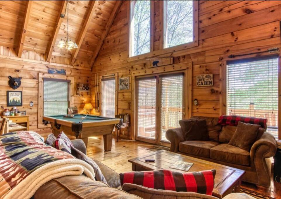 Lazy Bear Cabin 세비어빌 외부 사진
